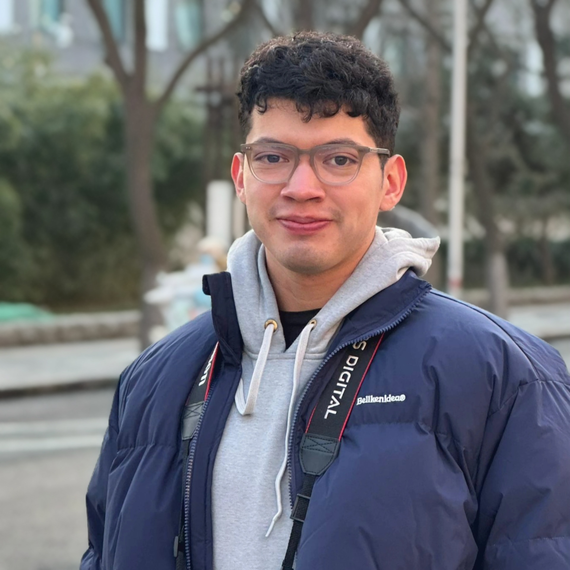 Diego Román Bruno Solís - Desarrollador Full Stack e Ingeniero en Computación especializado en Angular, Ionic y TypeScript